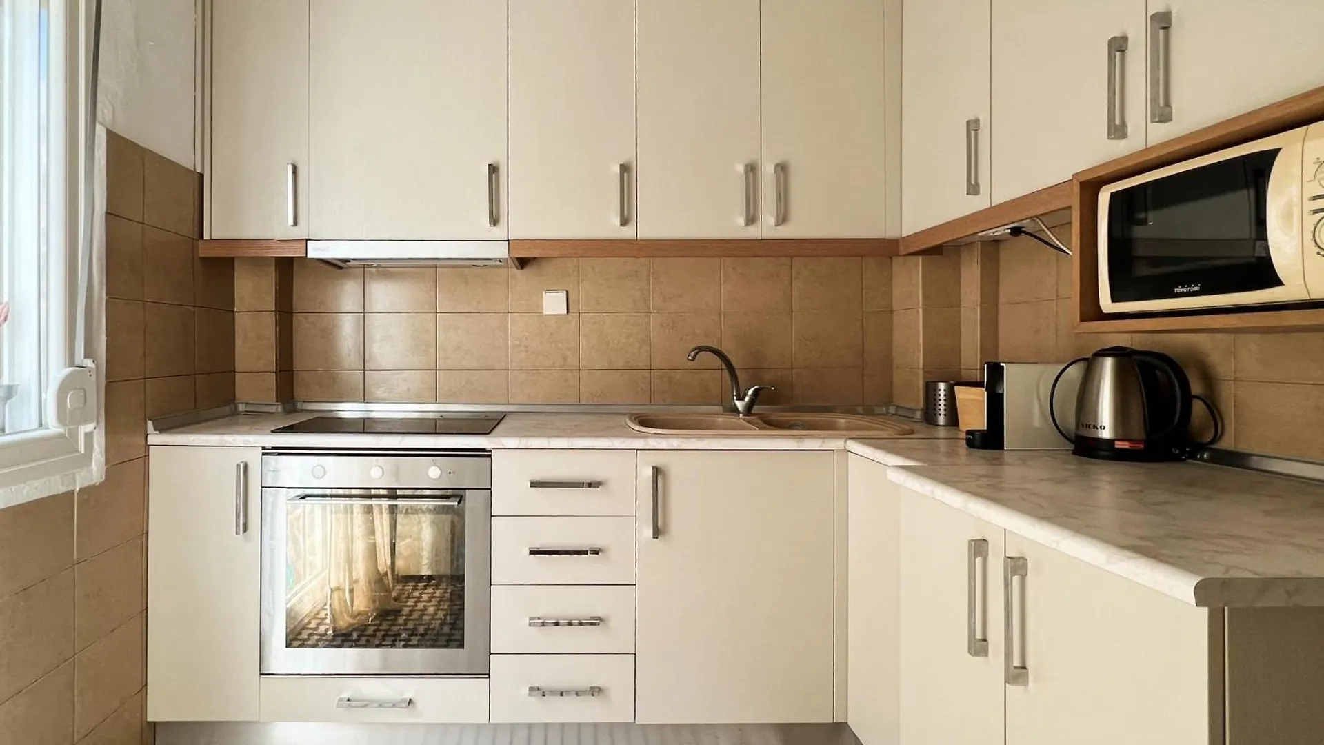 Nomas Skg Apartment By Binobi! Thessaloniki